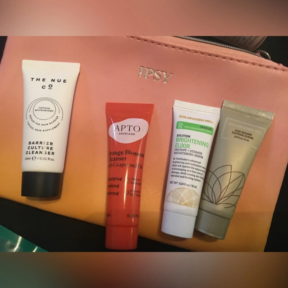Ipsy bags - Picture 5 of 8